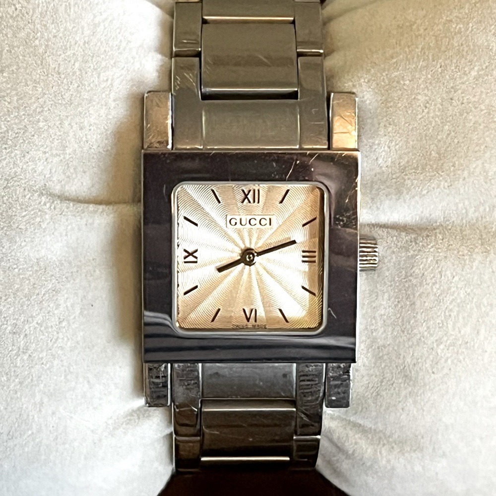 Gucci Silver Women's Watch
